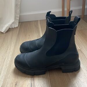 Ganni chelsea boots